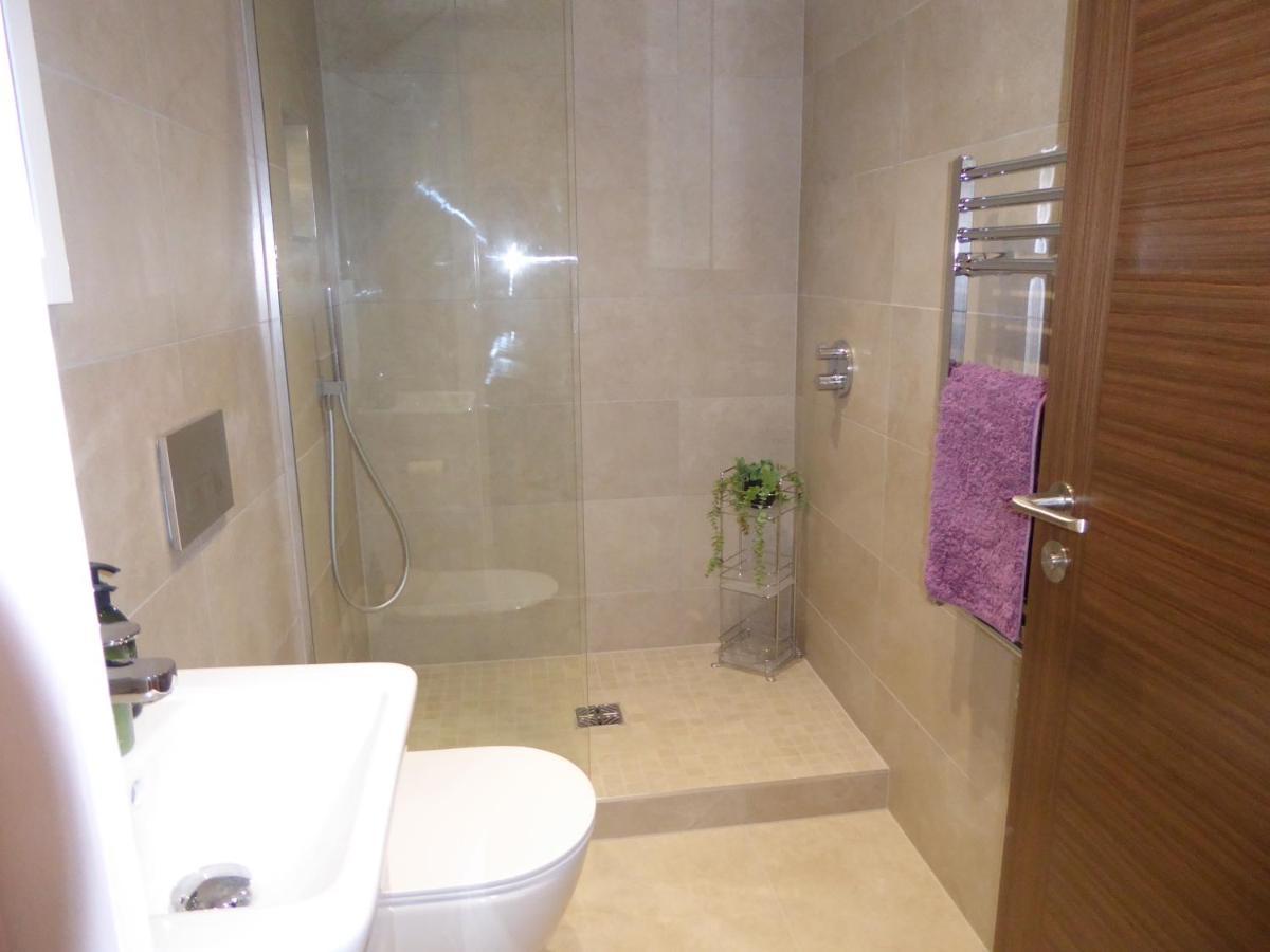 Springfield Court 12 Apartment ฮาร์โรเกต ภายนอก รูปภาพ